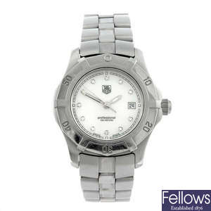 TAG HEUER - a lady's stainless steel 2000 Series Exclusive bracelet watch.