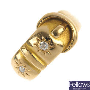 An Edwardian 18ct gold diamond buckle ring.