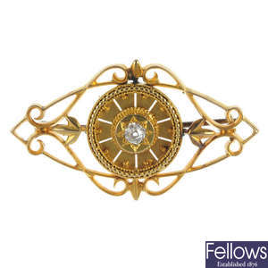 An early 20th century 16ct gold diamond brooch.