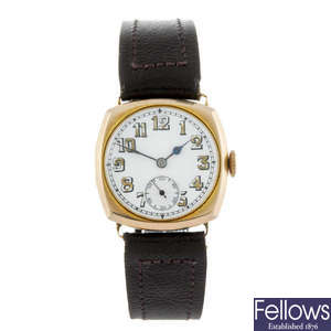 A gentleman's 9ct gold wrist watch.