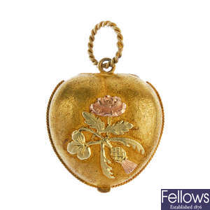 A mid 19th century gold 'Regard' locket. 