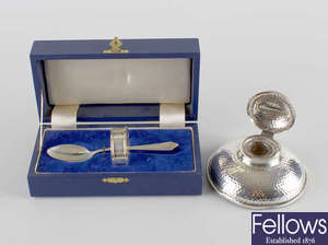 A small selection of silver items, to include an Edwardian silver inkwell. 
