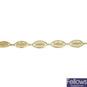 An early 20th century 18ct gold bracelet.