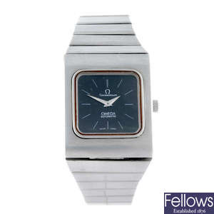 OMEGA - a gentleman's stainless steel Constellation bracelet watch.