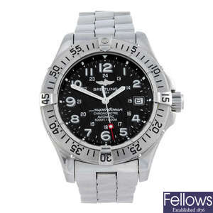 BREITLING - a gentleman's stainless steel Aeromarine Superocean bracelet watch.