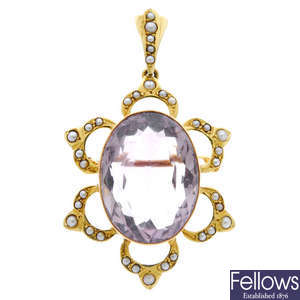An early 20th century 15ct gold amethyst and seed pearl pendant. 