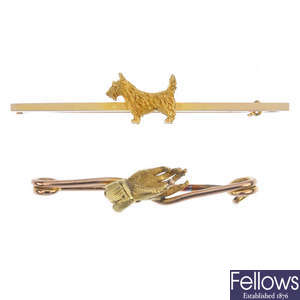 Two early 20th century novelty bar brooches.