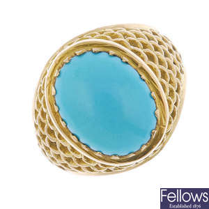 An 18ct gold reconstituted turquoise ring.