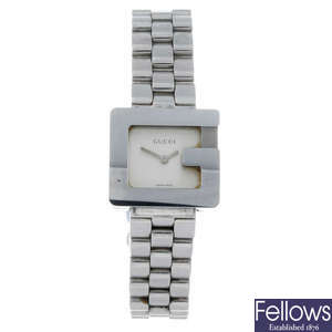 GUCCI - a lady's stainless steel 3600L bracelet watch.
