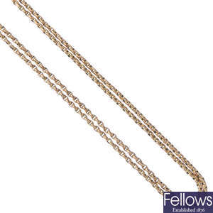 An early 20th century 9ct gold longuard chain. 