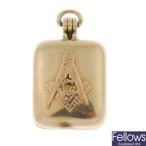 An early 20th century Masonic locket. 