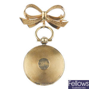 An early 20th century gold locket fob.