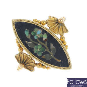 A late 19th century 18ct gold pietra dura ring.