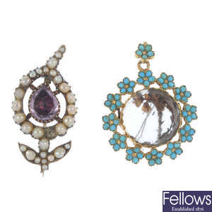 Two early to mid Victorian items of jewellery.