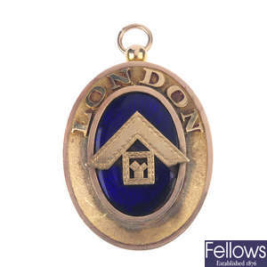 A mid 20th century 9ct gold Masonic jewel.
