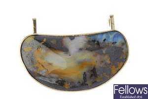 An 18ct gold boulder opal pendant.