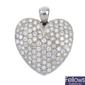 A 14ct gold diamond heart pendant.