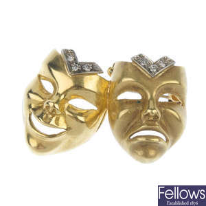 A 'Comedy and Tragedy' diamond theatrical masks pendant.