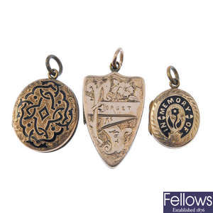 Six late 19th to early 20th century lockets.