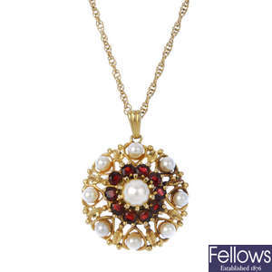 A 9ct gold cultured pearl and garnet pendant, with chain.