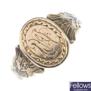 A mid Victorian 9ct gold 'poison' ring.
