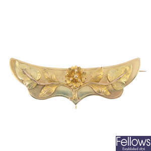 A late 19th century gold brooch.