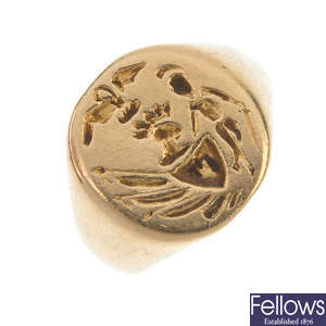 A signet ring.