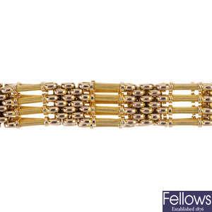 An early 20th century 15ct gold gate bracelet.