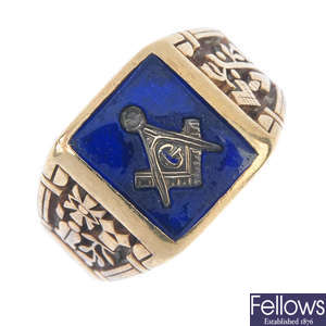 A Masonic signet ring. 