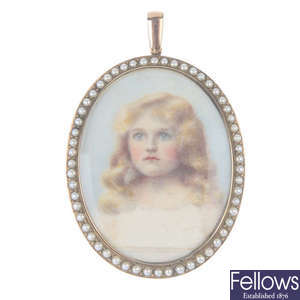 A late 19th century 9ct gold portrait pendant.