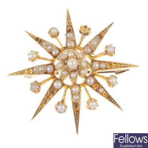 An early 20th century gold split pearl star pendant.