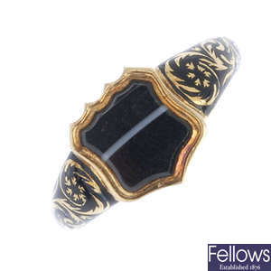 A mid Victorian 18ct gold banded agate and enamel ring. 