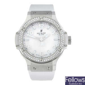 HUBLOT - a lady's stainless steel Big Bang wrist watch.