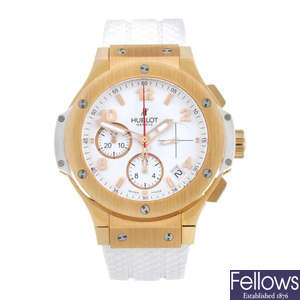 HUBLOT - a gentleman's 18ct rose gold Big Bang chronograph wrist watch.