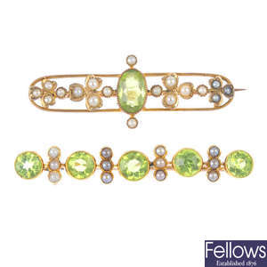 Two early 20th century gold peridot and split pearl brooches.