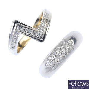 Two gem-set dress rings. 