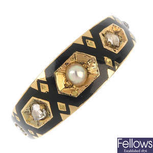 A late Victorian 18ct gold diamond and enamel mourning ring.