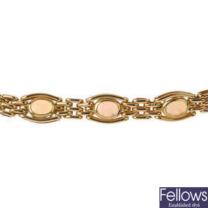 A 9ct gold opal gate bracelet.