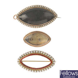 A selection of three early to mid 19th century gold and split pearl brooch mounts.