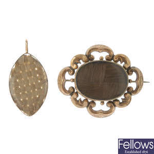 Two 19th century mourning jewellery items.