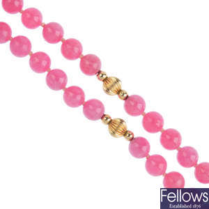 A rhodochrosite bead single-strand necklace.