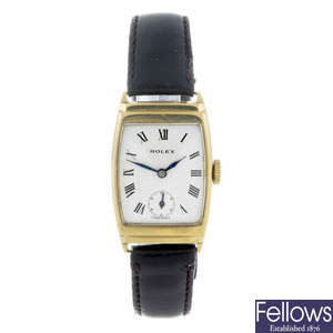 ROLEX - a gentleman's 9ct yellow gold wrist watch.
