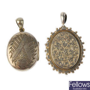 Two late Victorian lockets.