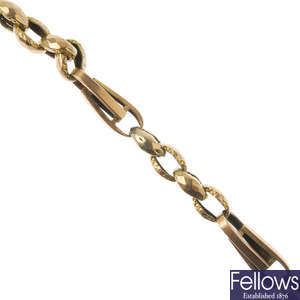 An early 20th century 9ct gold Albert chain.