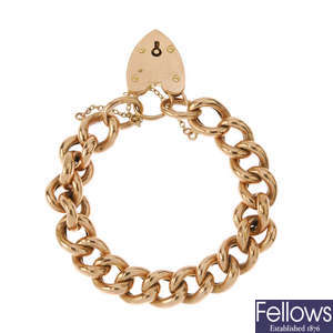 An early 20th century 9ct gold curb-link bracelet.