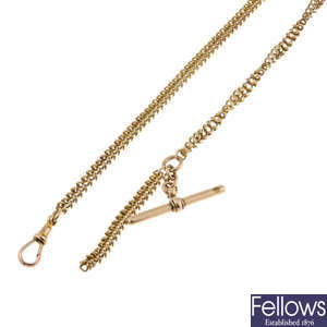 A 9ct yellow gold Albert chain with lobster clasp and T-bar extension.