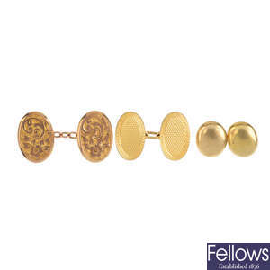 Three early 20th century gold single cufflinks.