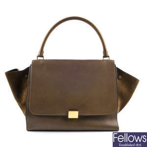 CELINE - a khaki leather Trapeze handbag.