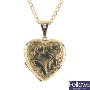 A 9ct gold heart locket, with chain.