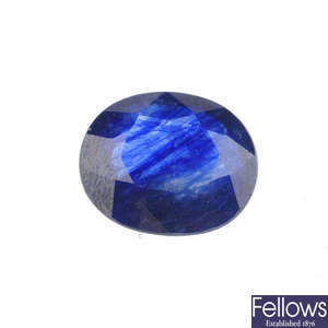 A oval-shape sapphire, weighing 7.04cts.